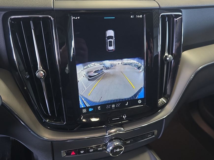 Volvo XC60 B5 B AWD Core