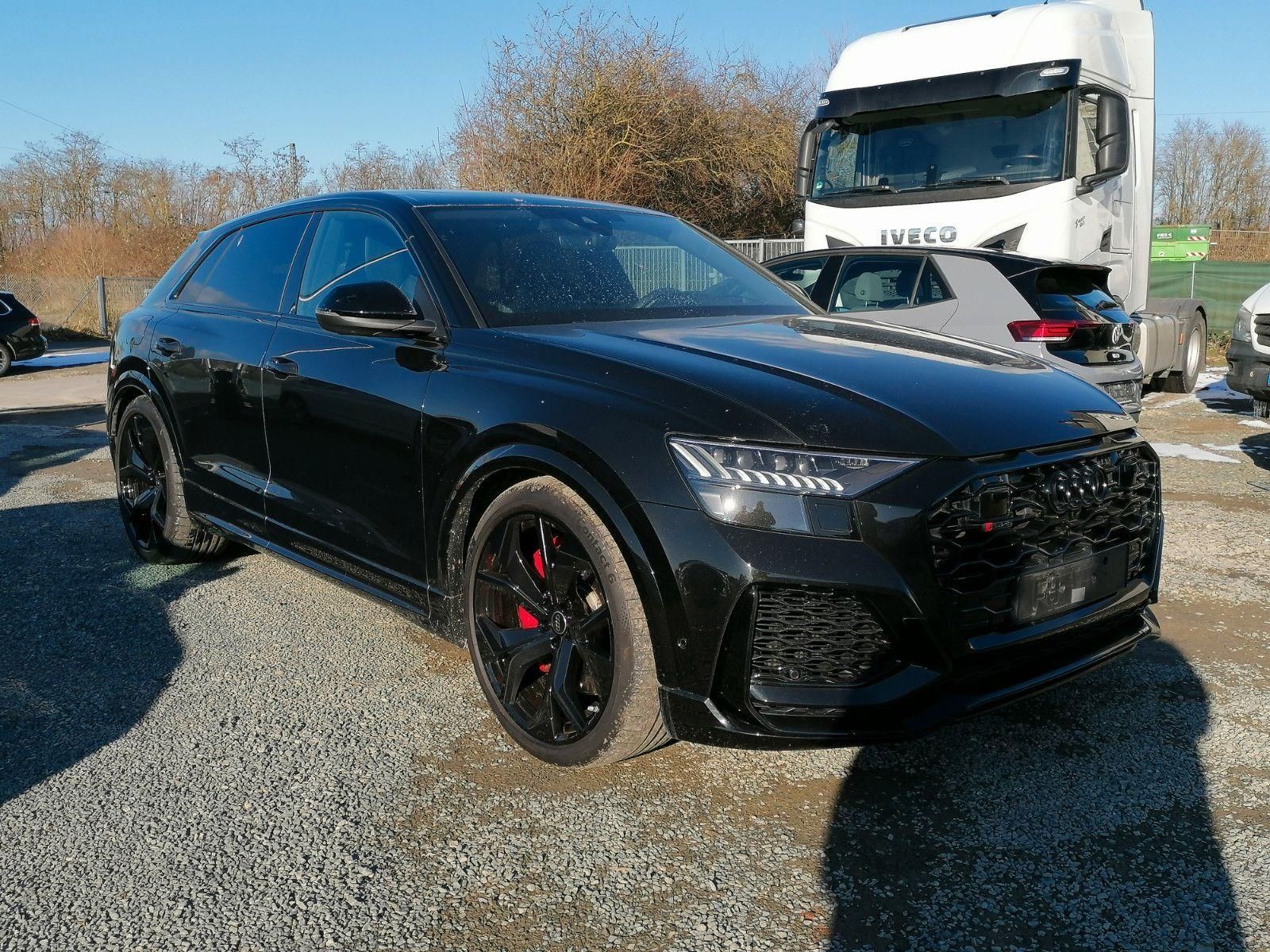 Audi RS Q8 4.0 TFSI quattro/PANO/MATRIX/STANDHZG/AHK