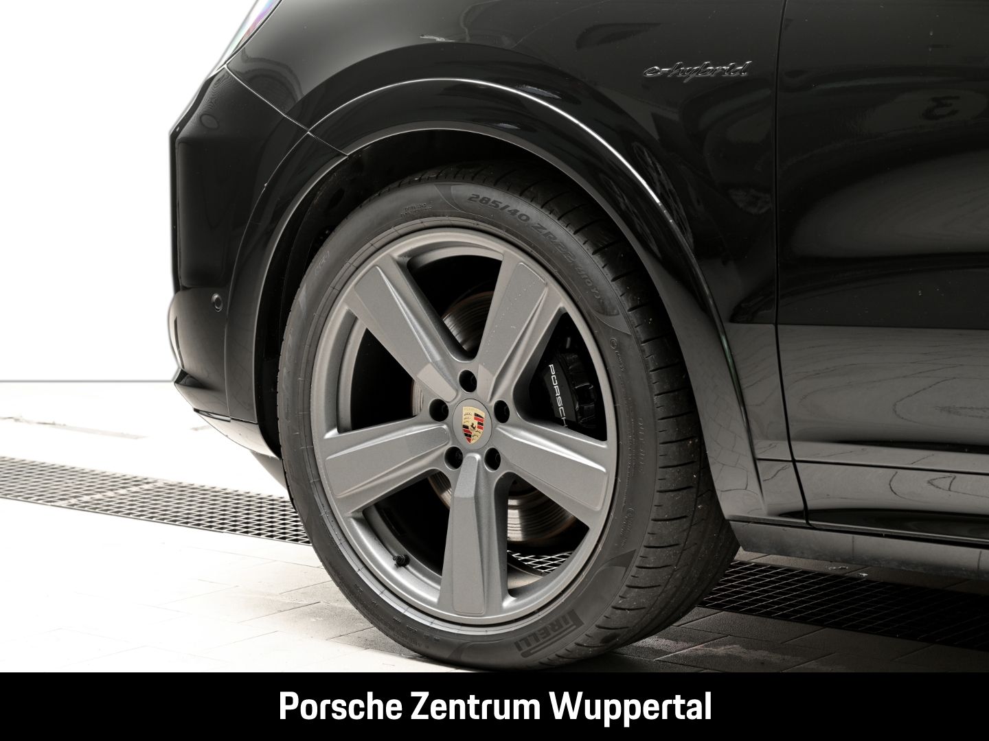 Porsche Cayenne E-Hybrid BOSE Panoramadach LED-Matrix