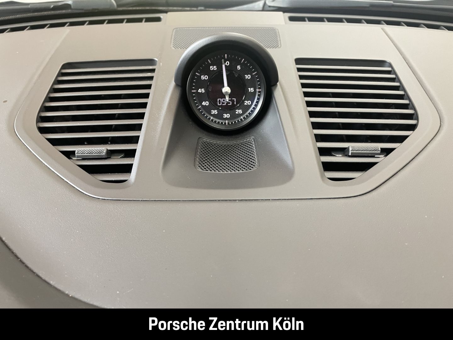 Porsche 992 911 Carrera 4S HA-Lenkung Nachtsicht BOSE