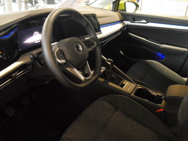 Volkswagen Golf Life 1.5 TSI - Samsaru's Car Outlet
