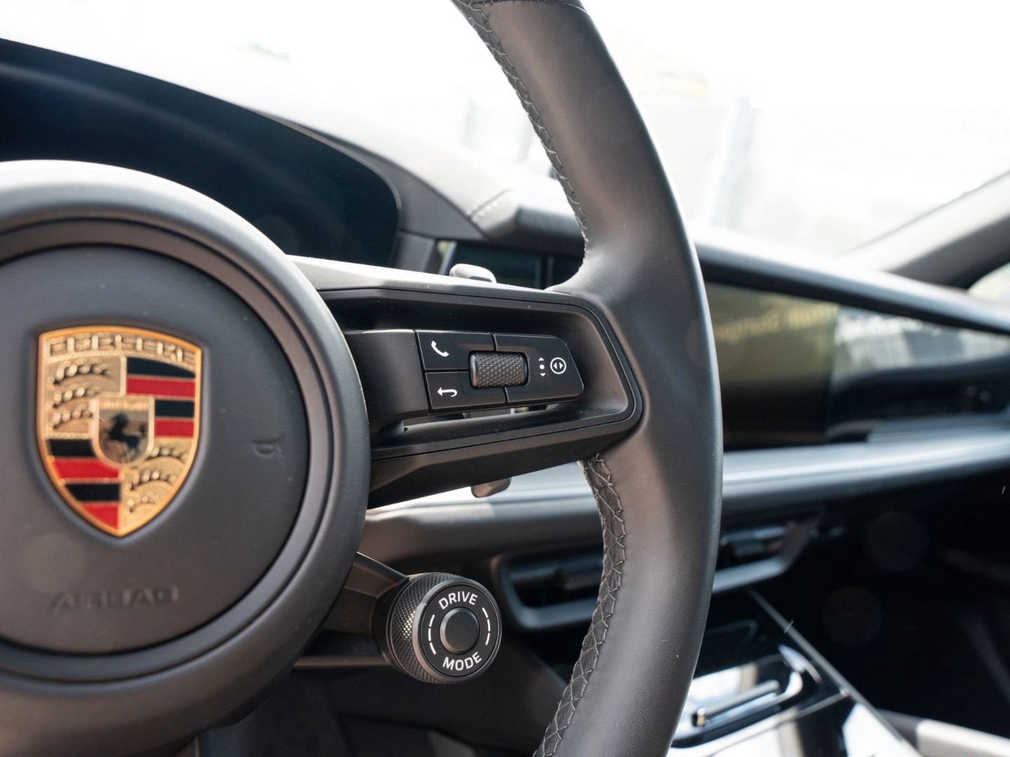 Porsche Cayenne E-Hybrid BOSE AHK 14 Wege Sitze 21 Zoll