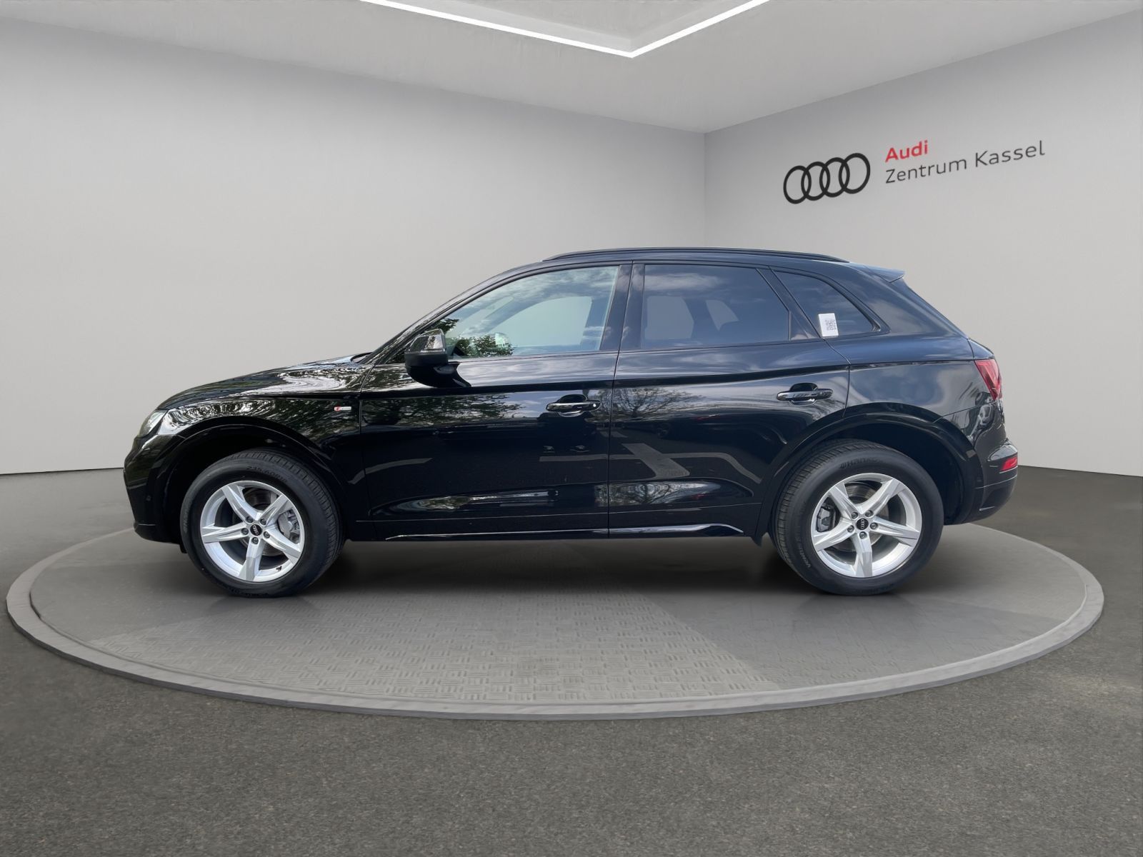 Audi Q5 40 TDI qu S line Matrix B&O Pano HuD AHK 360