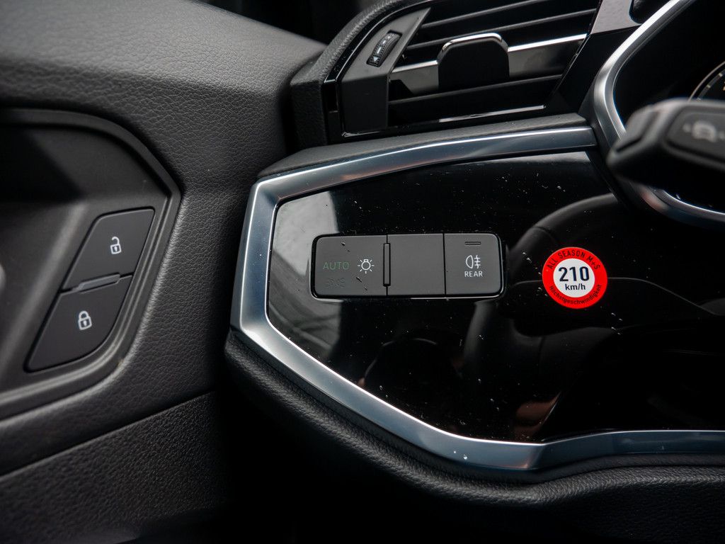 Audi Q3 S line 35 TDI quattro S tronic - Samsaru's Car Outlet