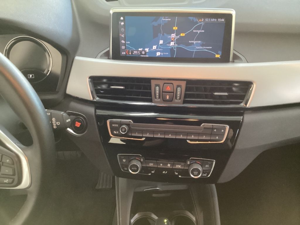 BMW X1 xDrive 25e - Samsaru's Car Outlet