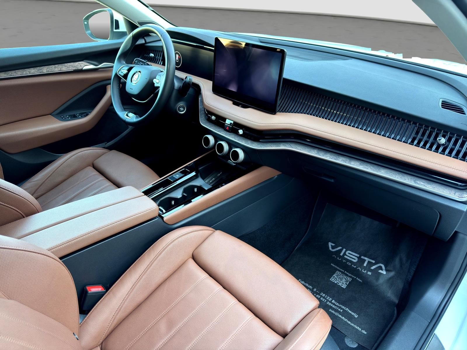 Skoda Superb 4x4 L&K*STHZ*AHK*360*ACC*HUD*LEDER*CANTON