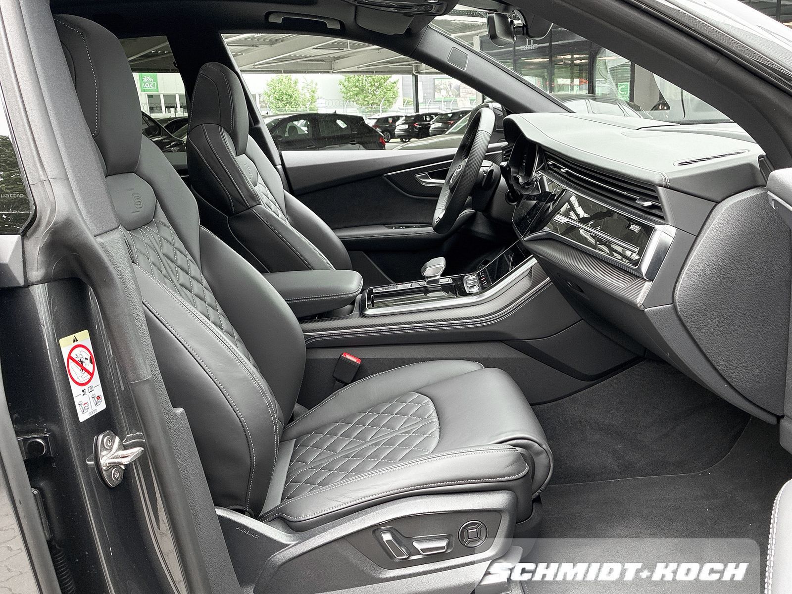 Audi Q8 SUV TFSI e quattro S line Stronic UPE129 NAVI