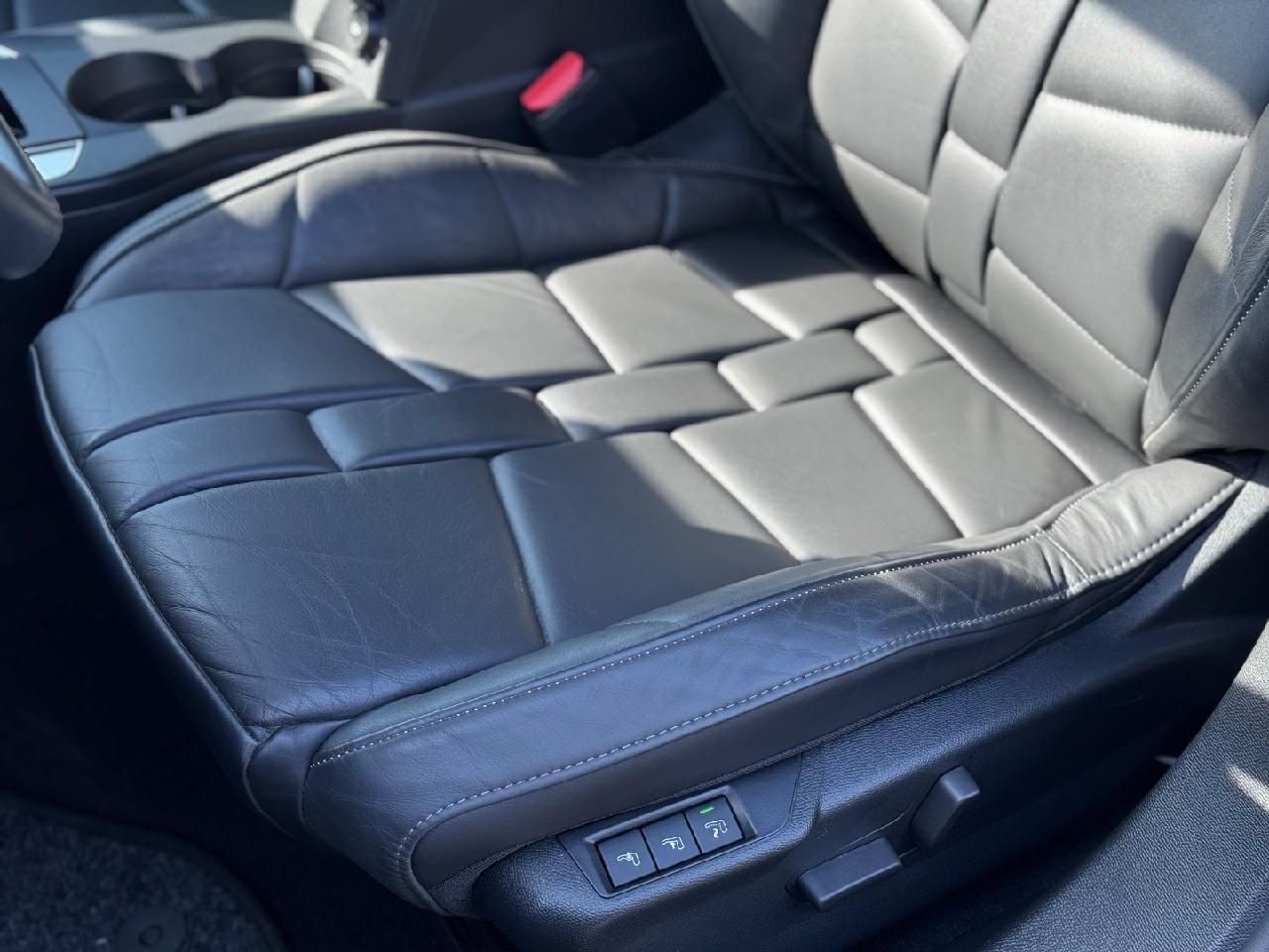 DS Automobiles DS 3 Crossback So Chic - Samsaru's Car Outlet