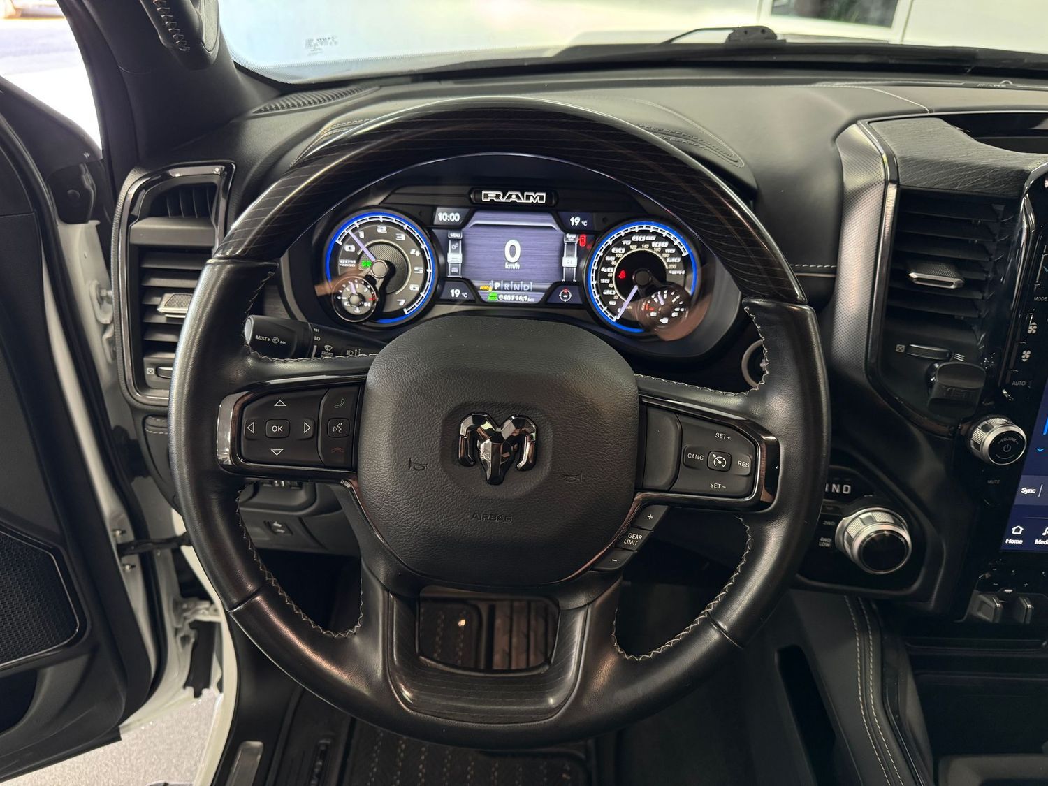 Dodge RAM 5,7l V8 *LIMITED / AHK / VOLL*