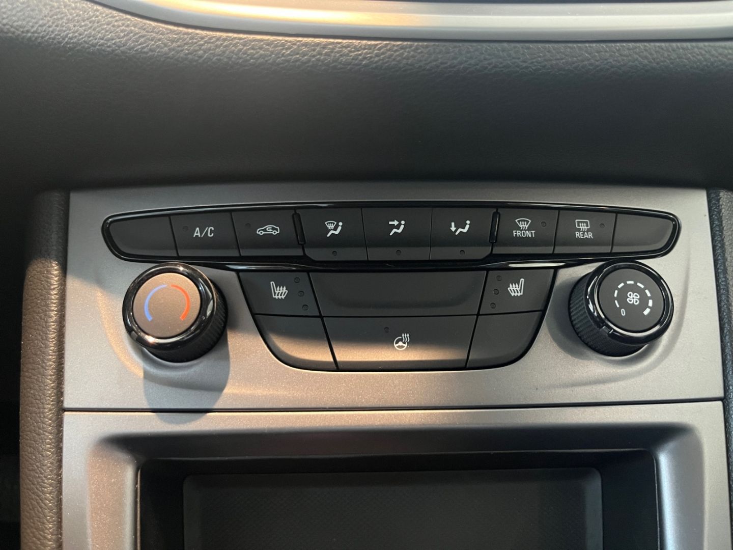 Opel Astra 1.5 D ST Edition - Samsaru's Car Outlet