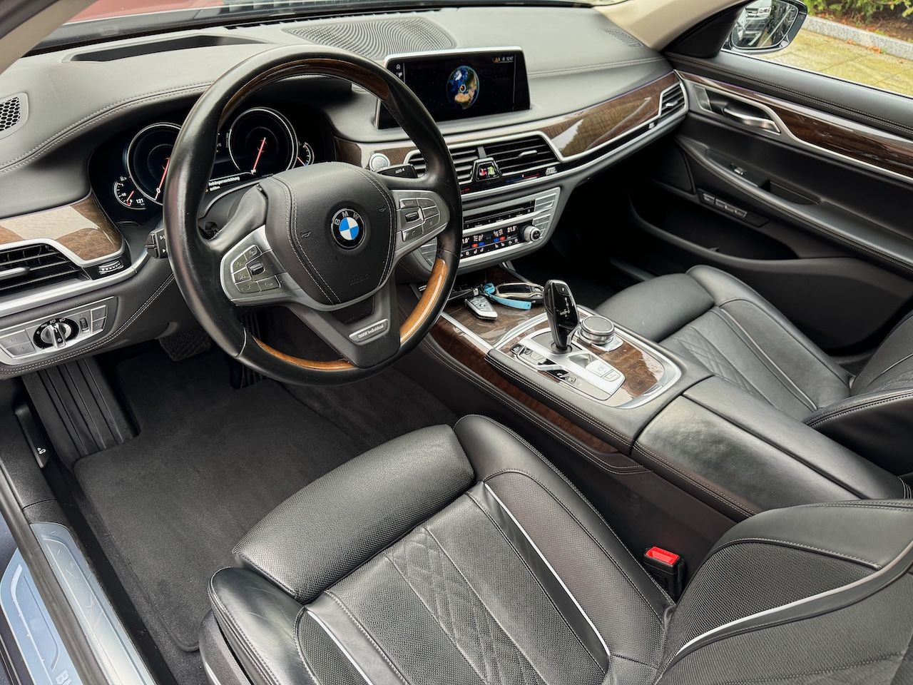BMW 750i xDrive Individual *Laser*Belüftung*Standhei