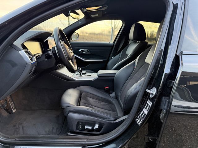 BMW 320 d xDrive M Sport Ambiente Life ALL BLACK - Samsaru's Car Outlet