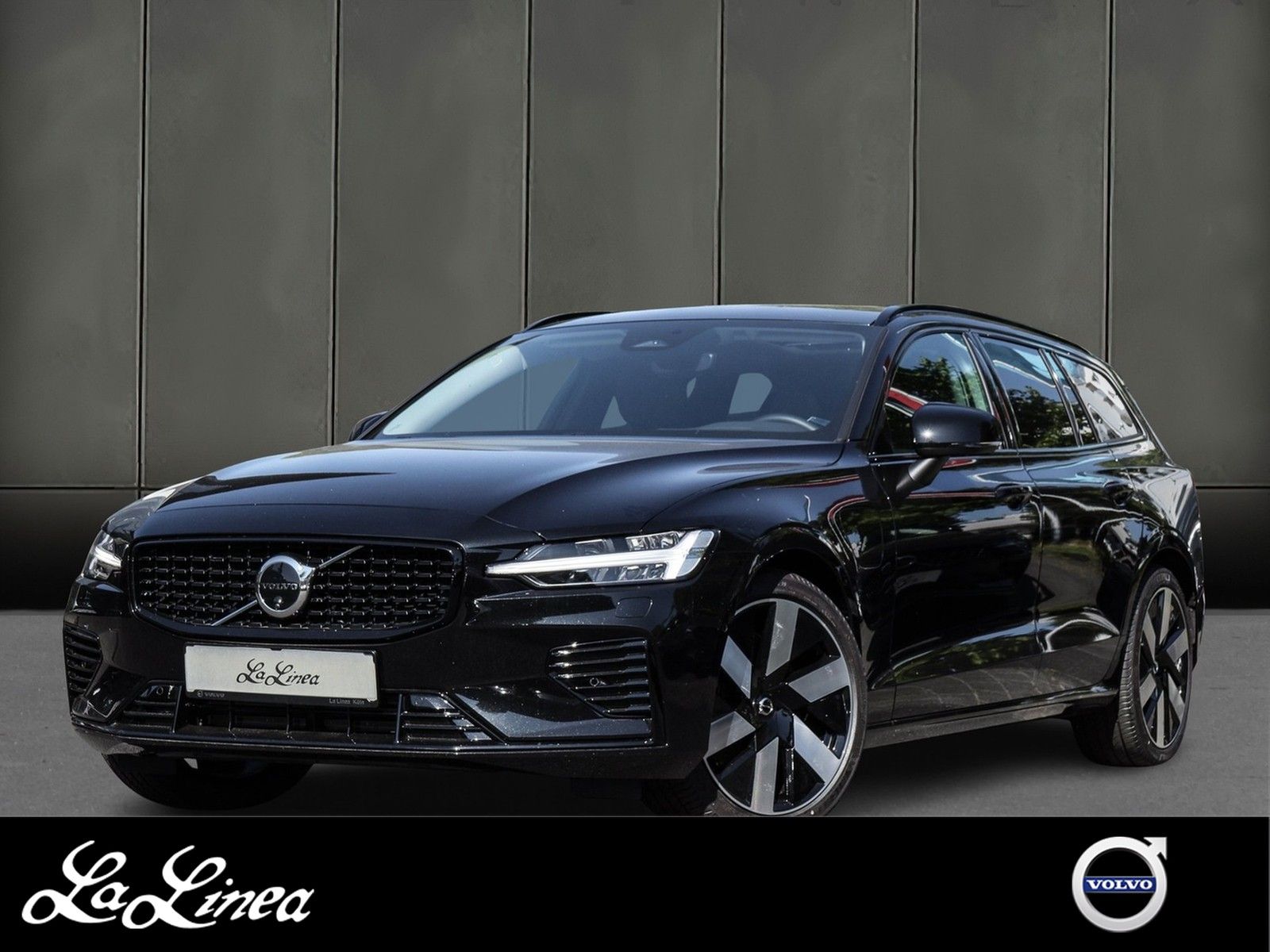 Volvo V60 T6 Recharge AWD Ultra Dark NP:76.940,-//AHK/