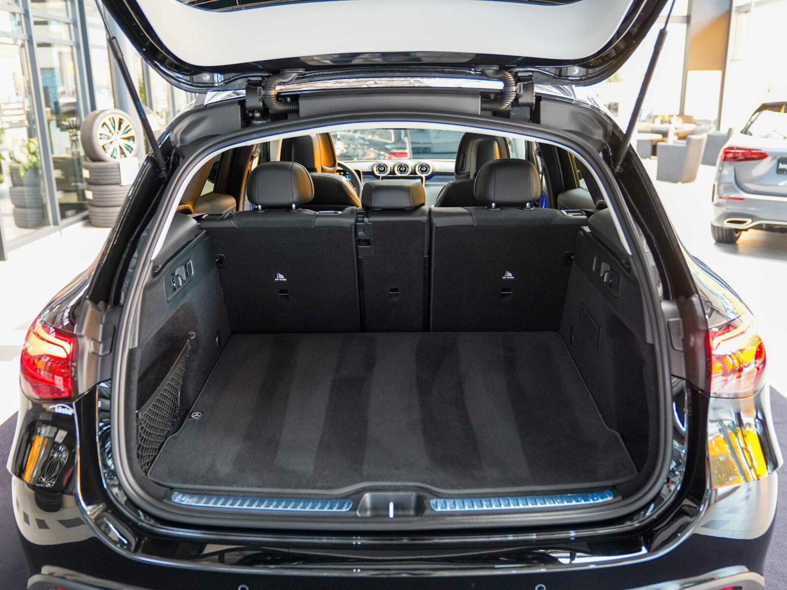 Mercedes-Benz GLC 300 d 4M AMG Line Premium - Samsaru's Car Outlet