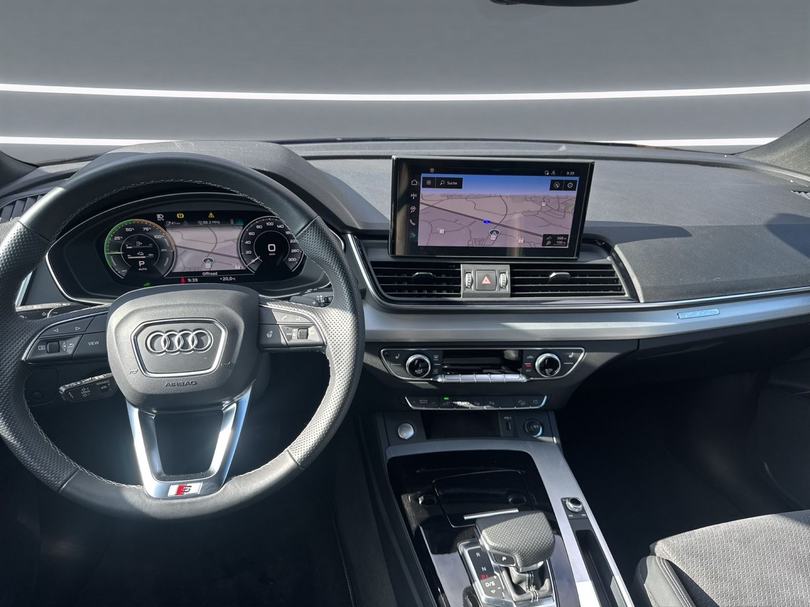 Audi Q5 55 TFSI e qu S line MATRIX AHK PANO 360° 21"