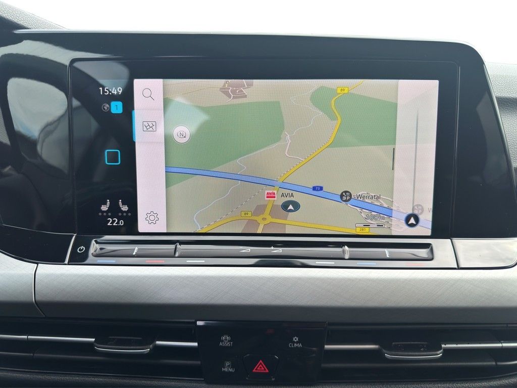 Volkswagen Golf VIII Variant 2.0 TDI Life - Samsaru's Car Outlet