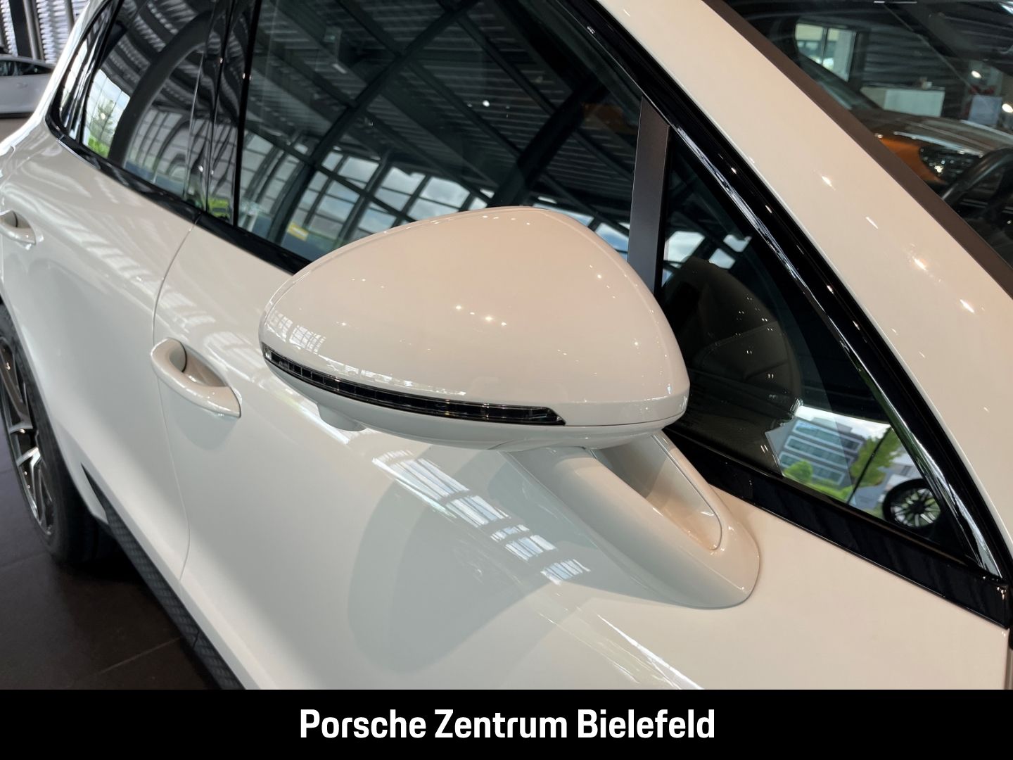 Porsche Macan S Luftfederung Panorama Rückfahrkamera LED