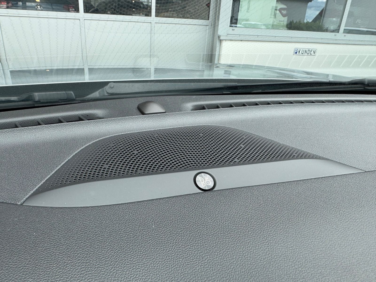 Ford Focus Turnier Titanium/PANO/AHK/R-Cam/CarPlay/1H