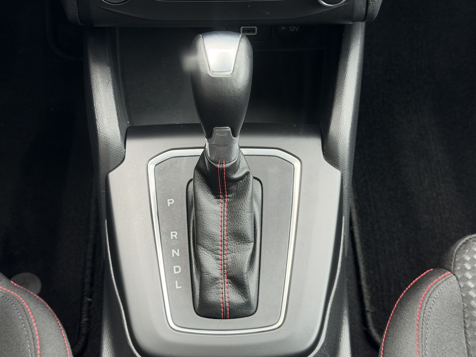 Ford Focus ST-Line LED Navi ACC-Tempomat Pano Kamera