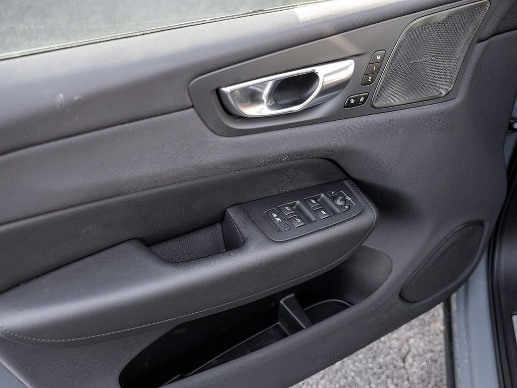 Volvo XC60 T8 R-Design Recharge Plug-In Hybrid AWD H/K