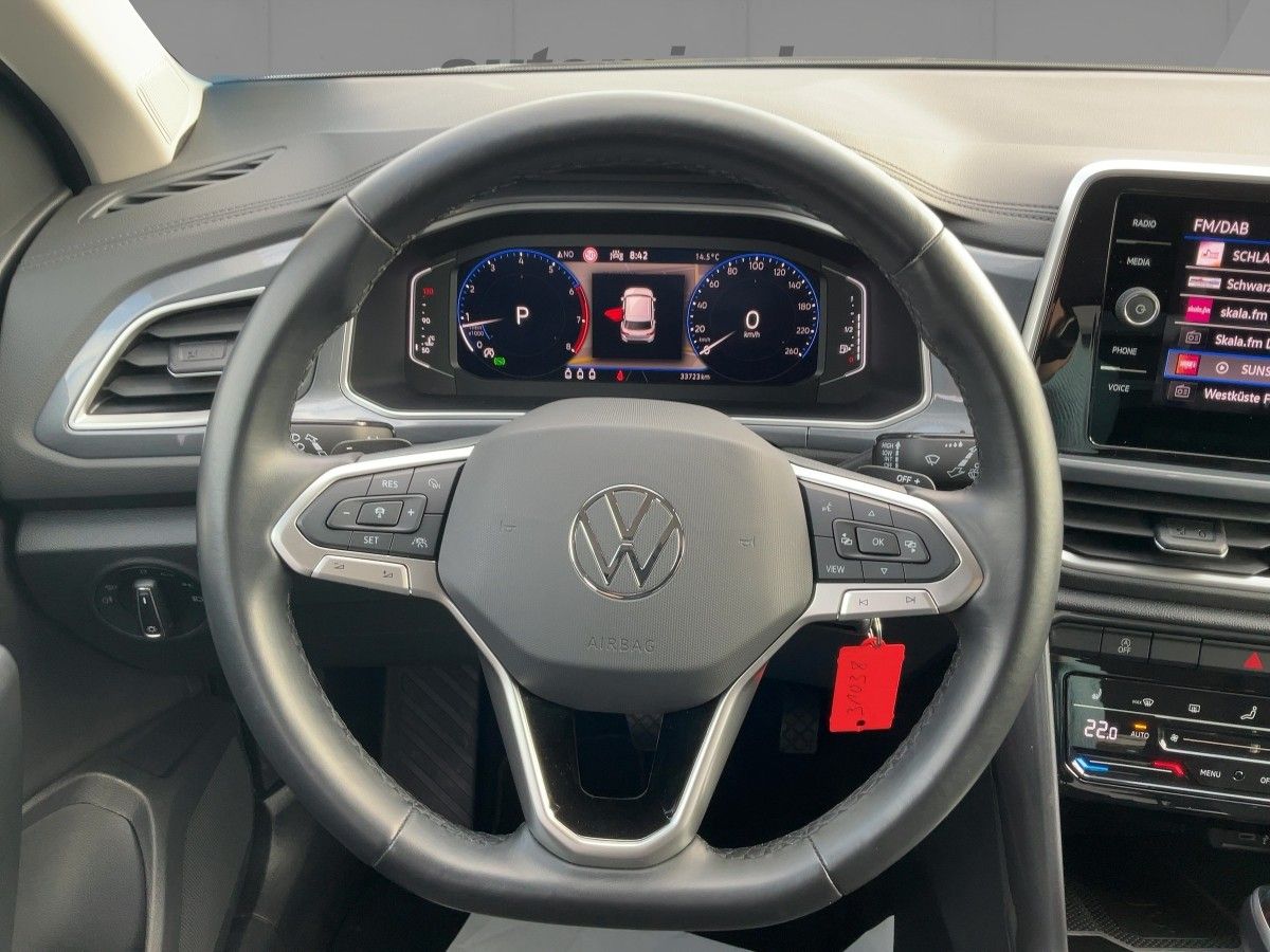 Volkswagen T-Roc - Samsaru's Car Outlet