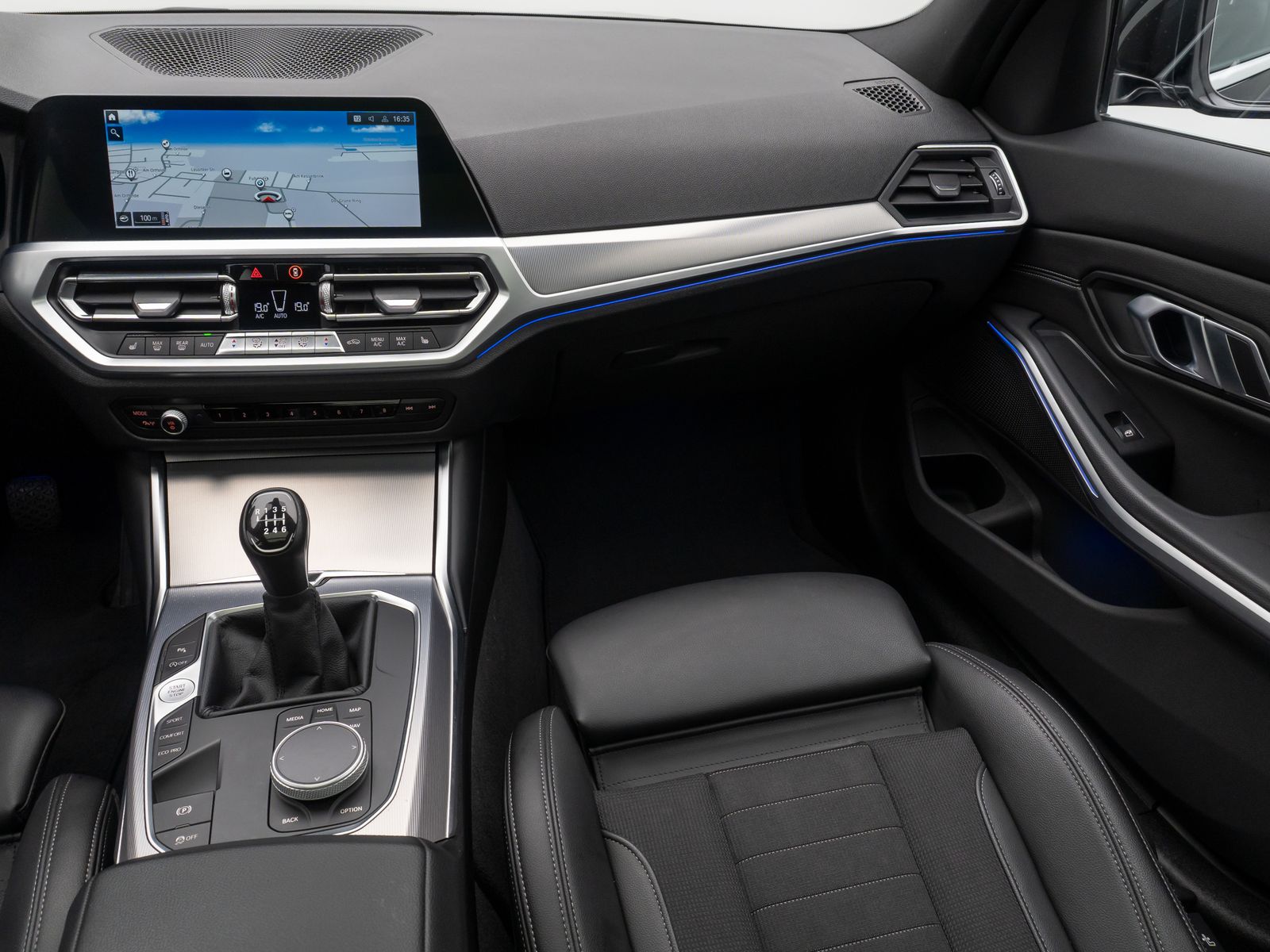 BMW 320d Sport Line - Samsaru's Car Outlet