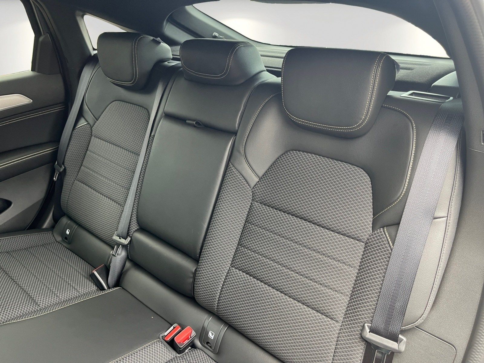 Renault Arkana TECHNO Mild Hybrid - Samsaru's Car Outlet