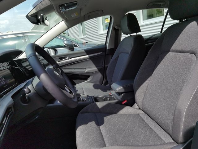 Volkswagen Golf 8 1.5 TSI Life - Samsaru's Car Outlet