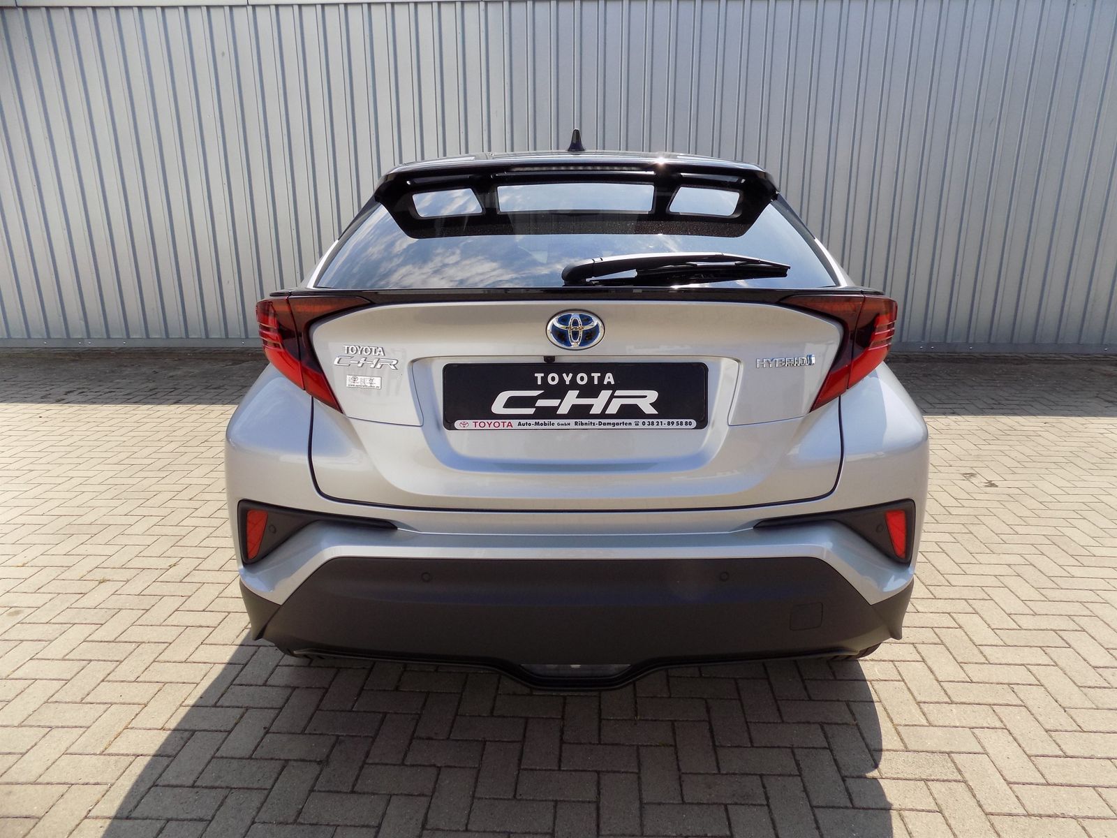 Toyota C-HR Hybrid Team - Samsaru's Car Outlet