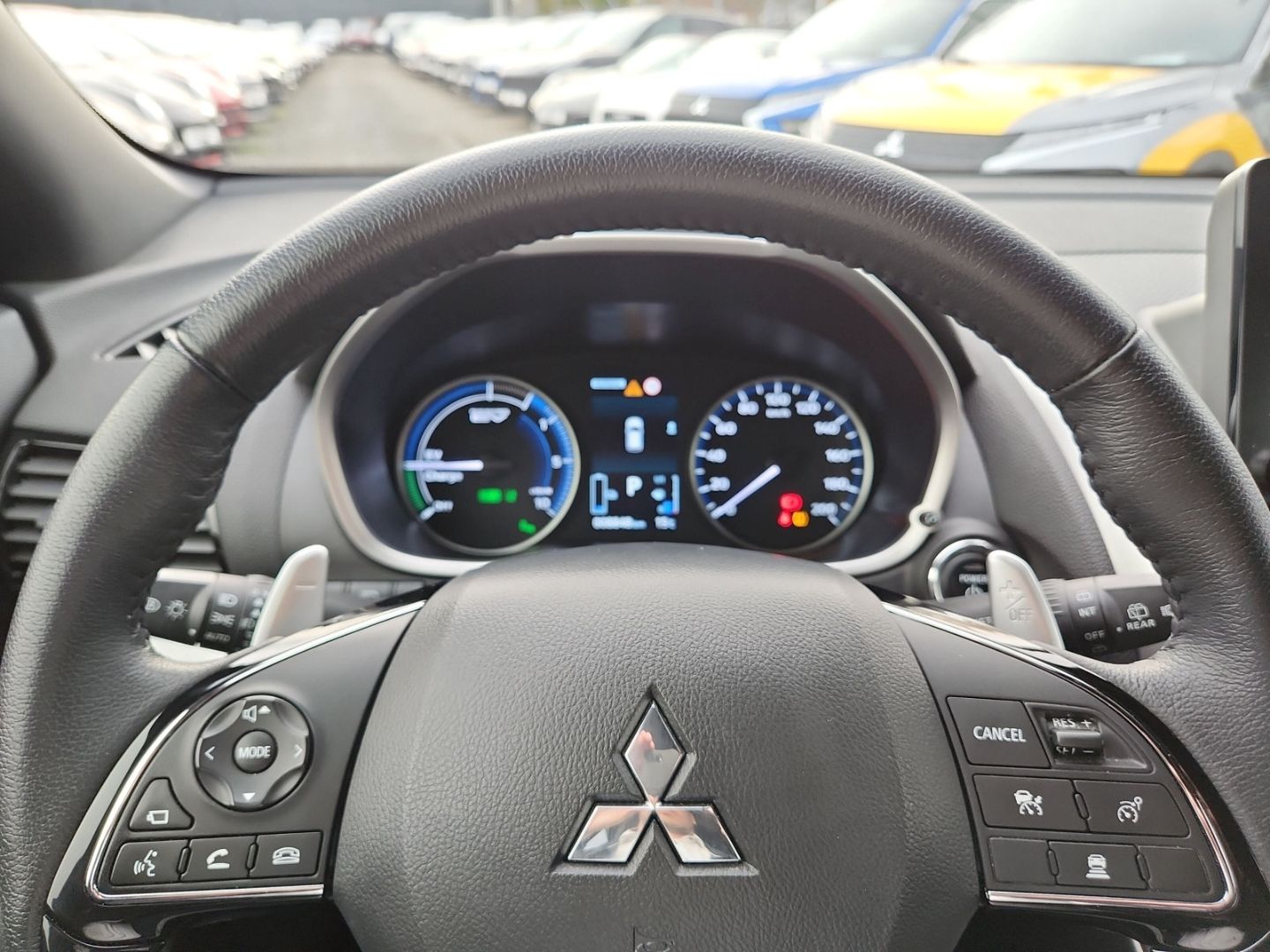 Mitsubishi Eclipse Cross Plug-In Hybrid Select ACC LED