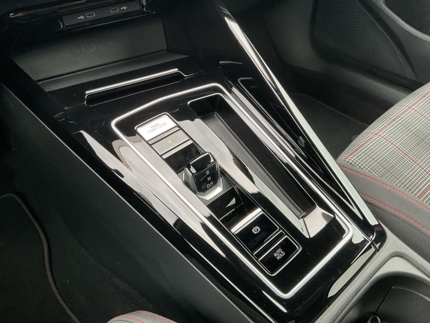 Volkswagen Golf GTI 8 VIII 2.0 TSI - Samsaru's Car Outlet