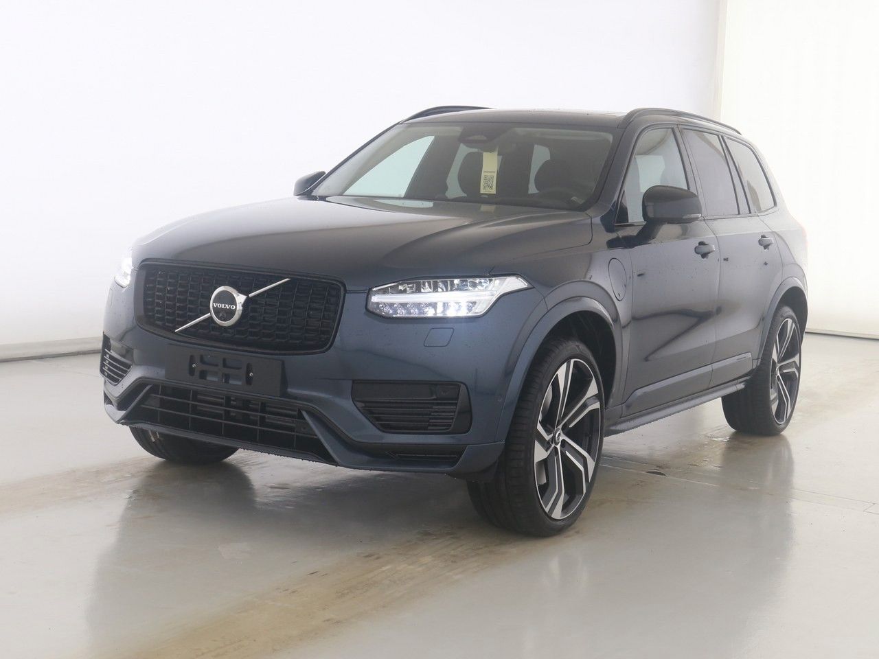 Volvo XC90 Ultra Dark Recharge Plug-In Hybrid AWD - Samsaru's Car Outlet