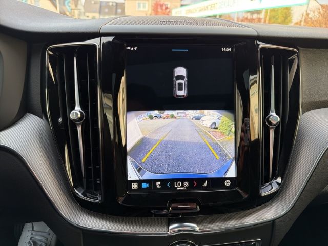 Volvo XC60 Plus Black T8 Recharge AHK elektr. Harman &