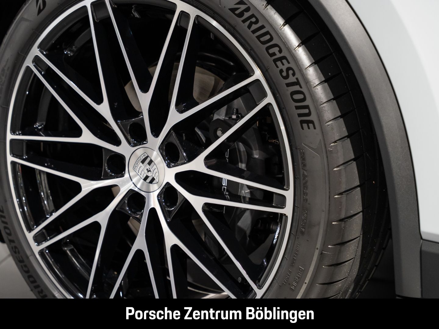 Porsche Macan 4 InnoDrive HeadUp LEDmatrix Panorama BOSE