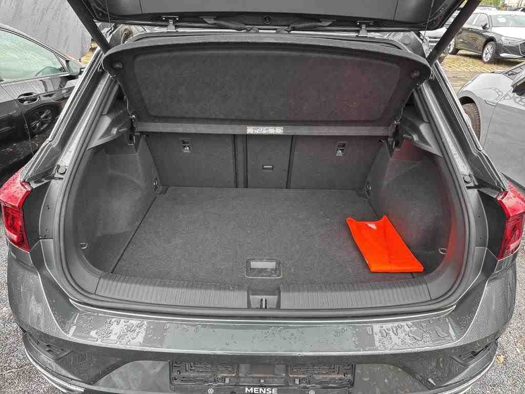 Volkswagen T-Roc 1.5 TSI DSG R-LINE - Samsaru's Car Outlet