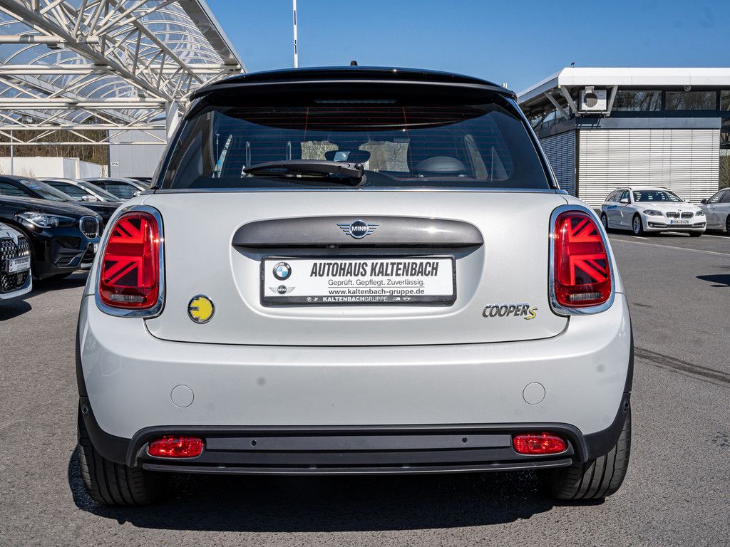 MINI Cooper SE Trim - Samsaru's Car Outlet