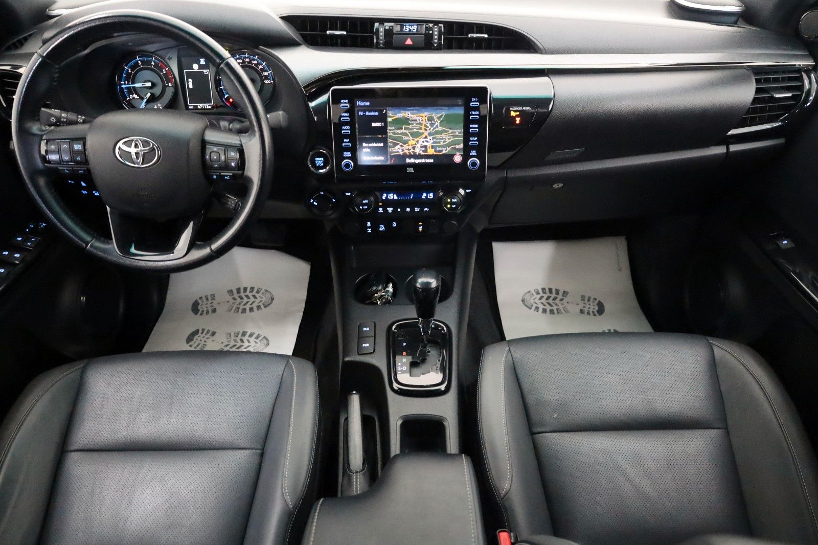 Toyota Hilux 2.8 D-4D 4x4 Invincible Sport,ACC,360°,AHK