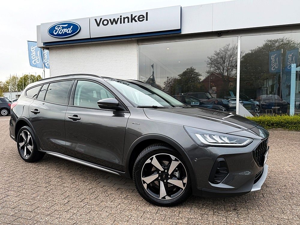 Ford Focus Turnier Active X AHK+iACC+BLIS+B&O+Allwrr