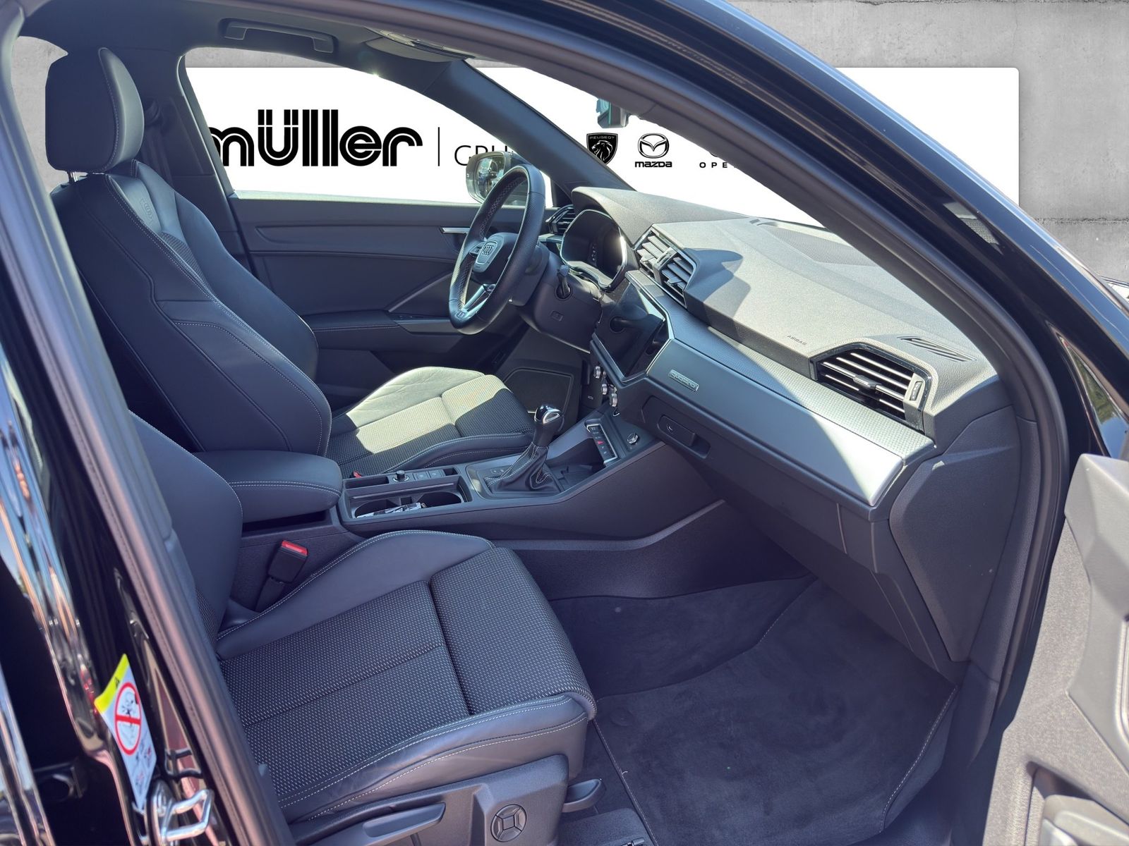 Audi Q3 SPORTBACK 45 TFSI quattro S line - Samsaru's Car Outlet