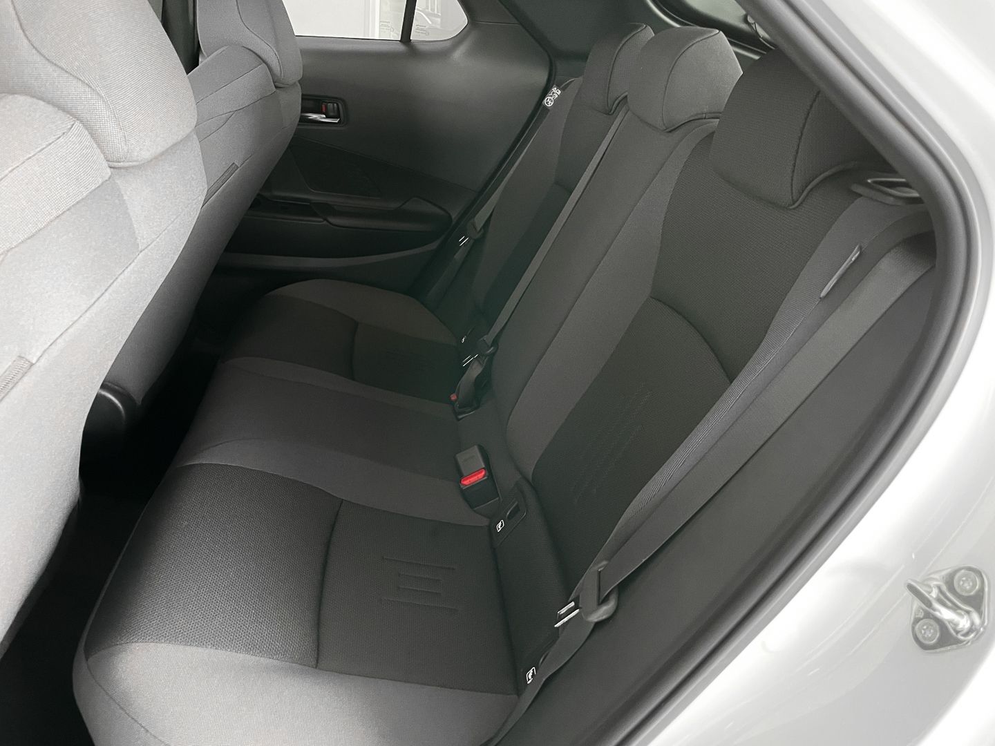 Toyota C-HR Hybrid - Samsaru's Car Outlet