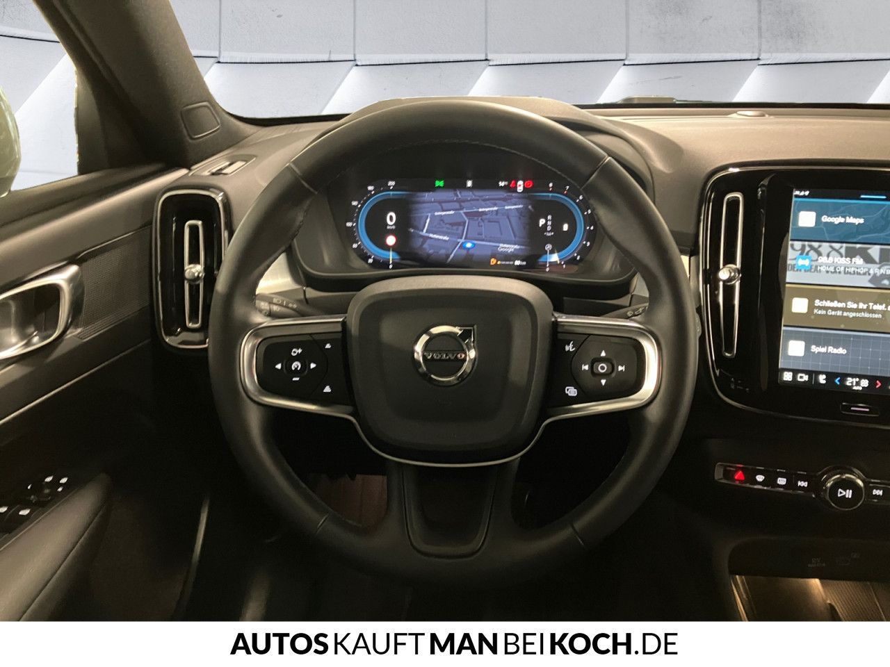 Volvo XC40 B3 DKG Core AHK LED SHZ/LHZ NAVI PDC/CAM!