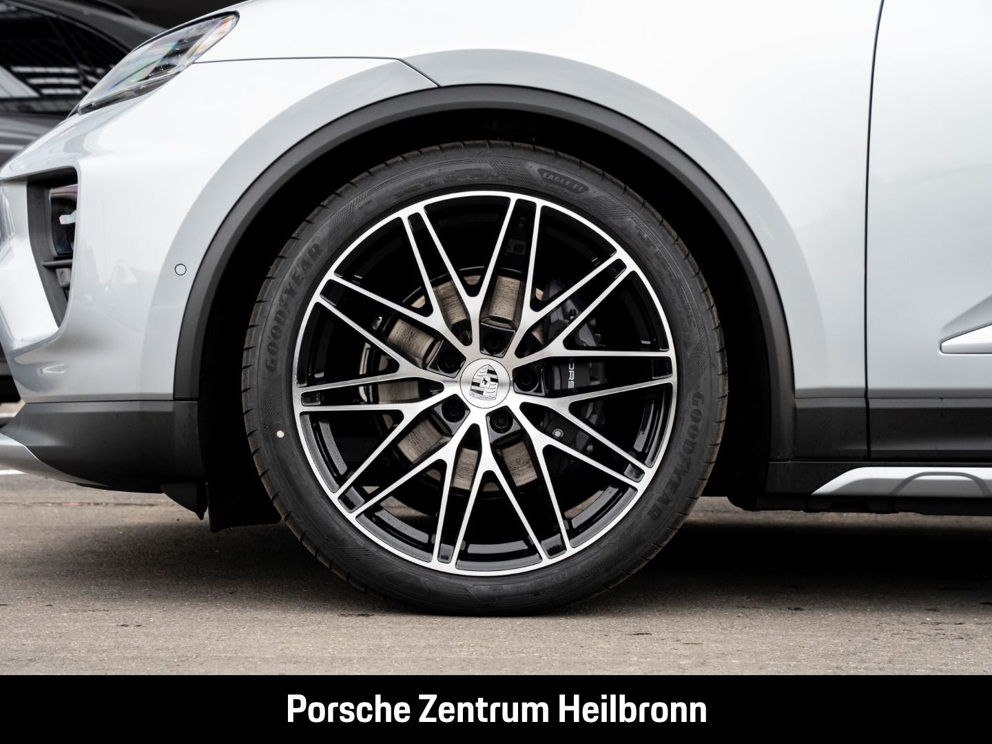 Porsche Macan 4 BOSE Luftfederung Panorama LED-Matrix