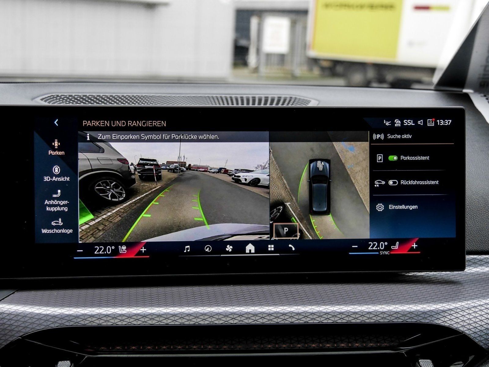 BMW 320i M Sport HuD RFK Pano AHK LED