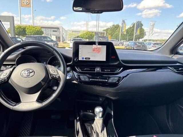 Toyota C-HR Hybrid Team D - Samsaru's Car Outlet