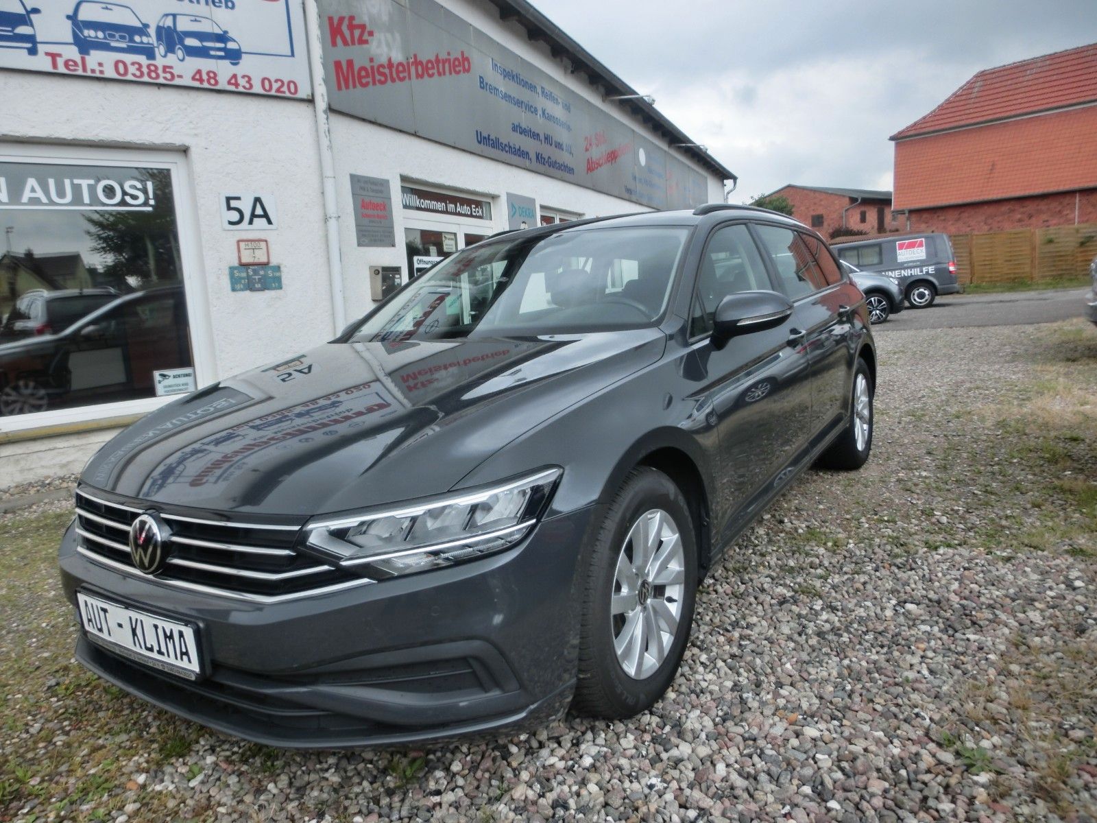 Volkswagen Passat Variant - Samsaru's Car Outlet