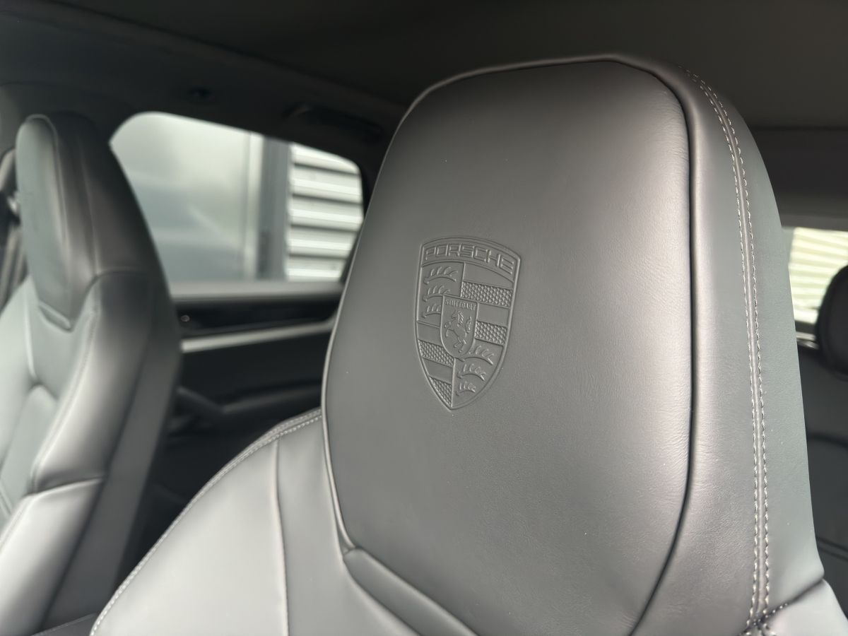 Porsche Cayenne E-Hybrid | Luftfederung | Panorama | AHK