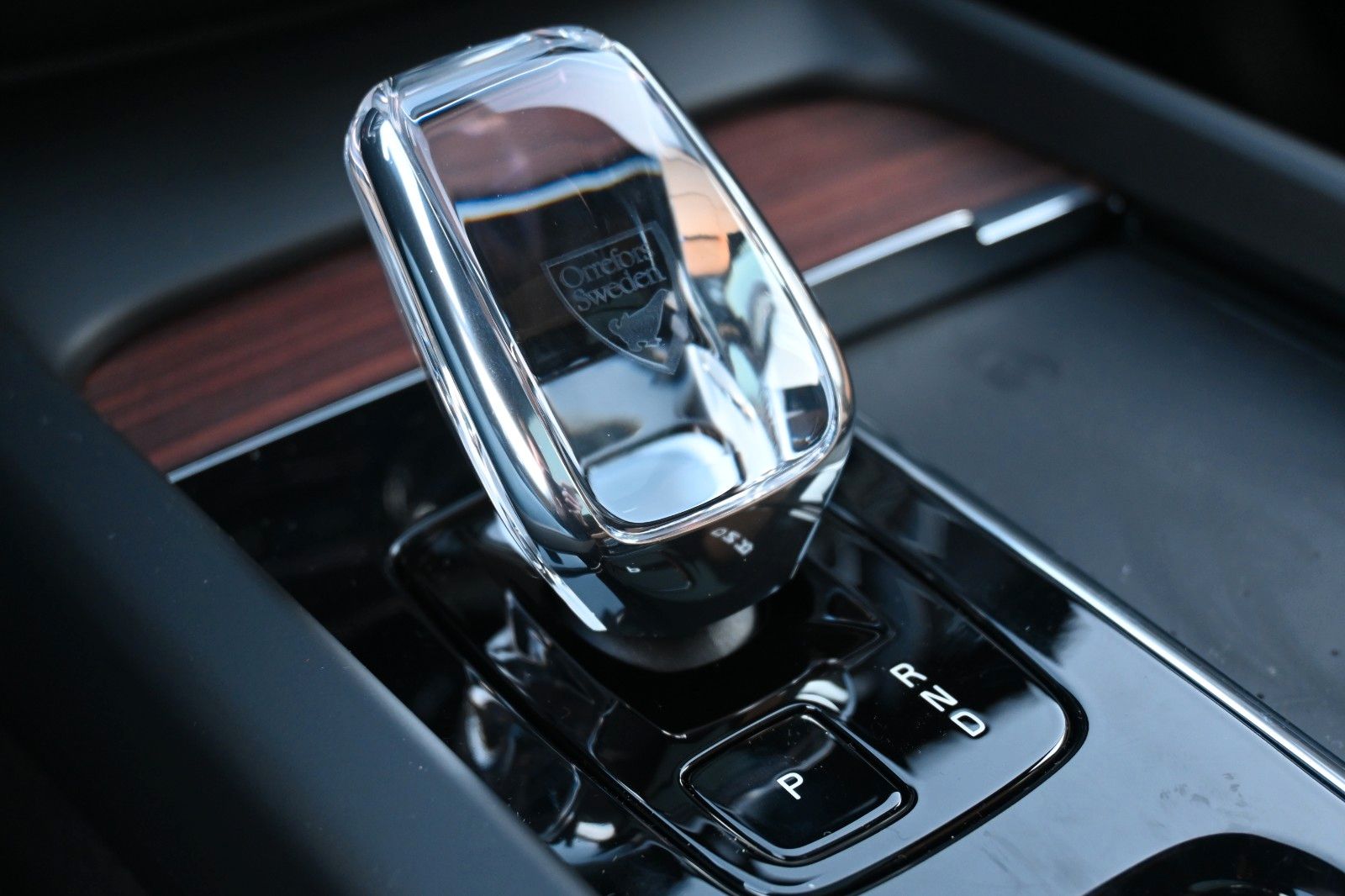 Volvo XC60 B4 D AWD Ultimate Dark*STDHZG*360°*ACC*AHK