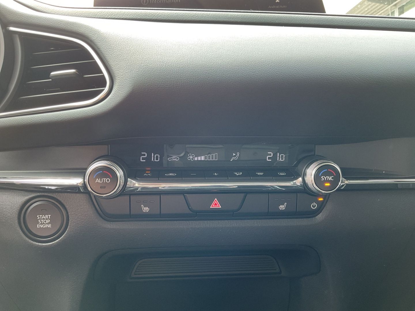 Mazda CX-30 2.5 AT Homura Navi Kamera HUD APP LED