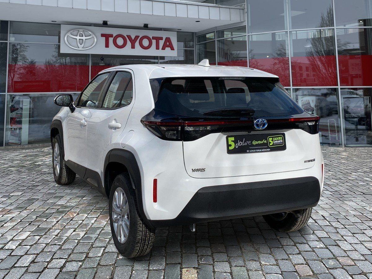 Toyota Yaris Cross 1.5 E FWD Comfort sparsamer Crossove