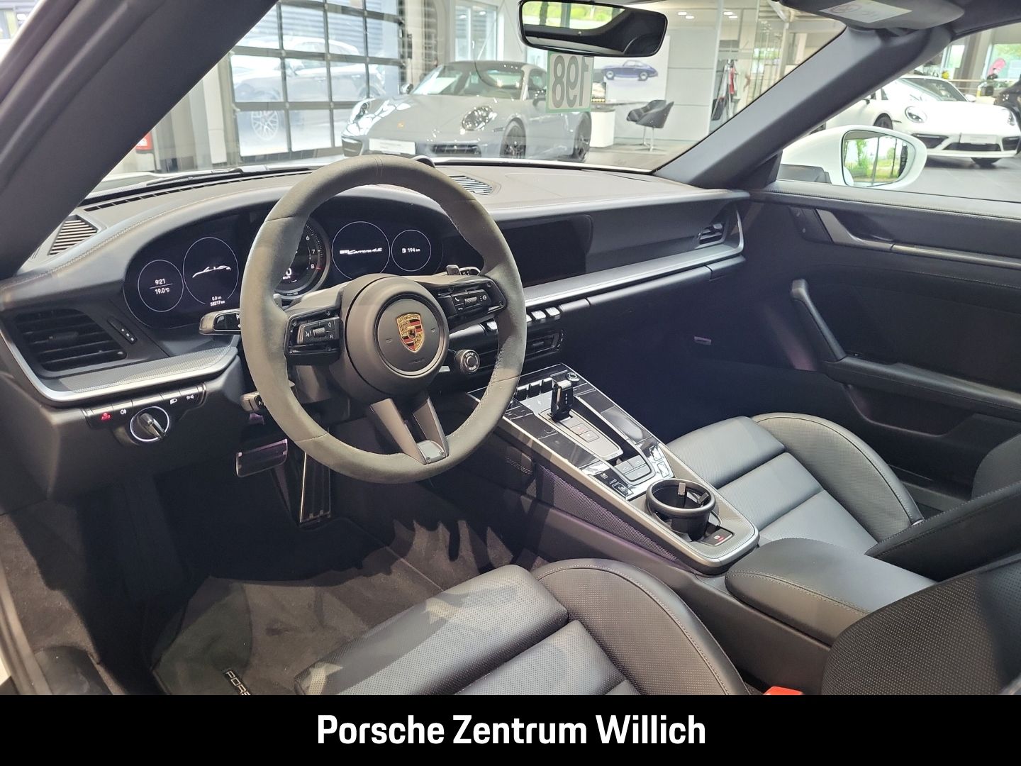 Porsche 992 911 Carrera 4S Cabriolet Hinterachslenkung